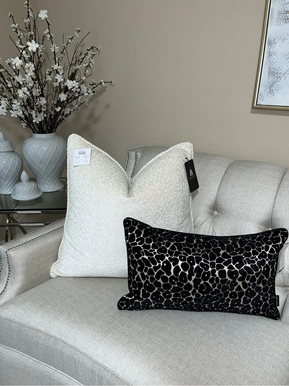 2-NWT CASA DECOR CUT VELVET LEOPARD DESIGN DECORATIVE PILLOWS